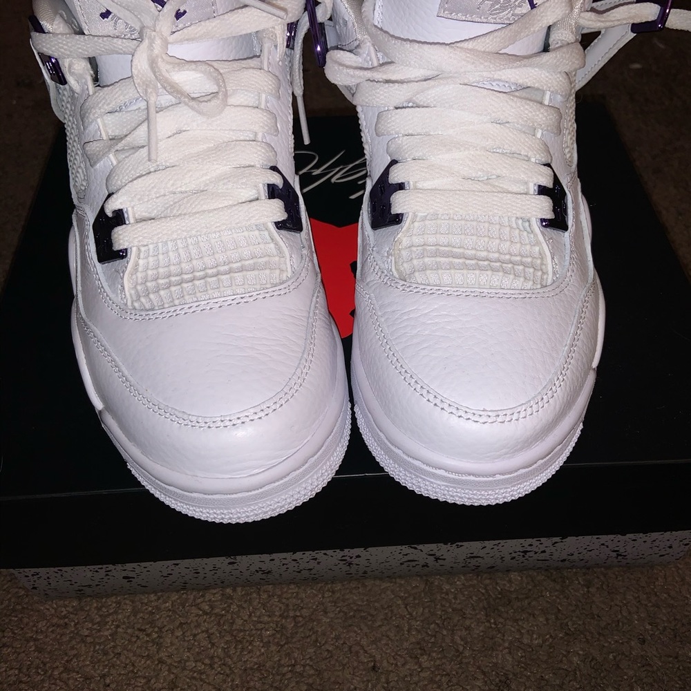 Jordan 4 metallic purple